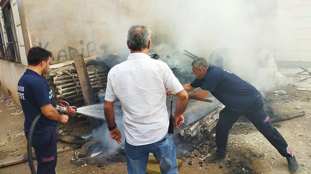 Siirt’te çocukların kibritle oyunu yangın çıkardı