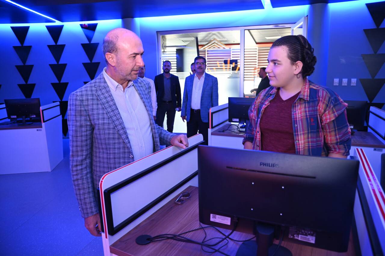 beyhekim-gelisim-ve-teknoloji-akademisi-ziyaret-5.jpg