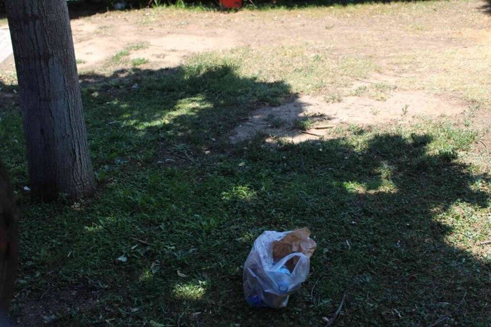 Parkta serinlediler, çöplerini geride bıraktılar