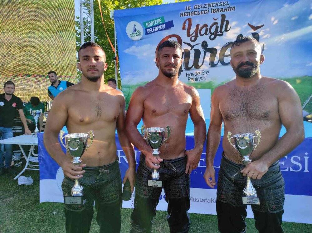 Ağabey, er meydanında kardeşine acımadı