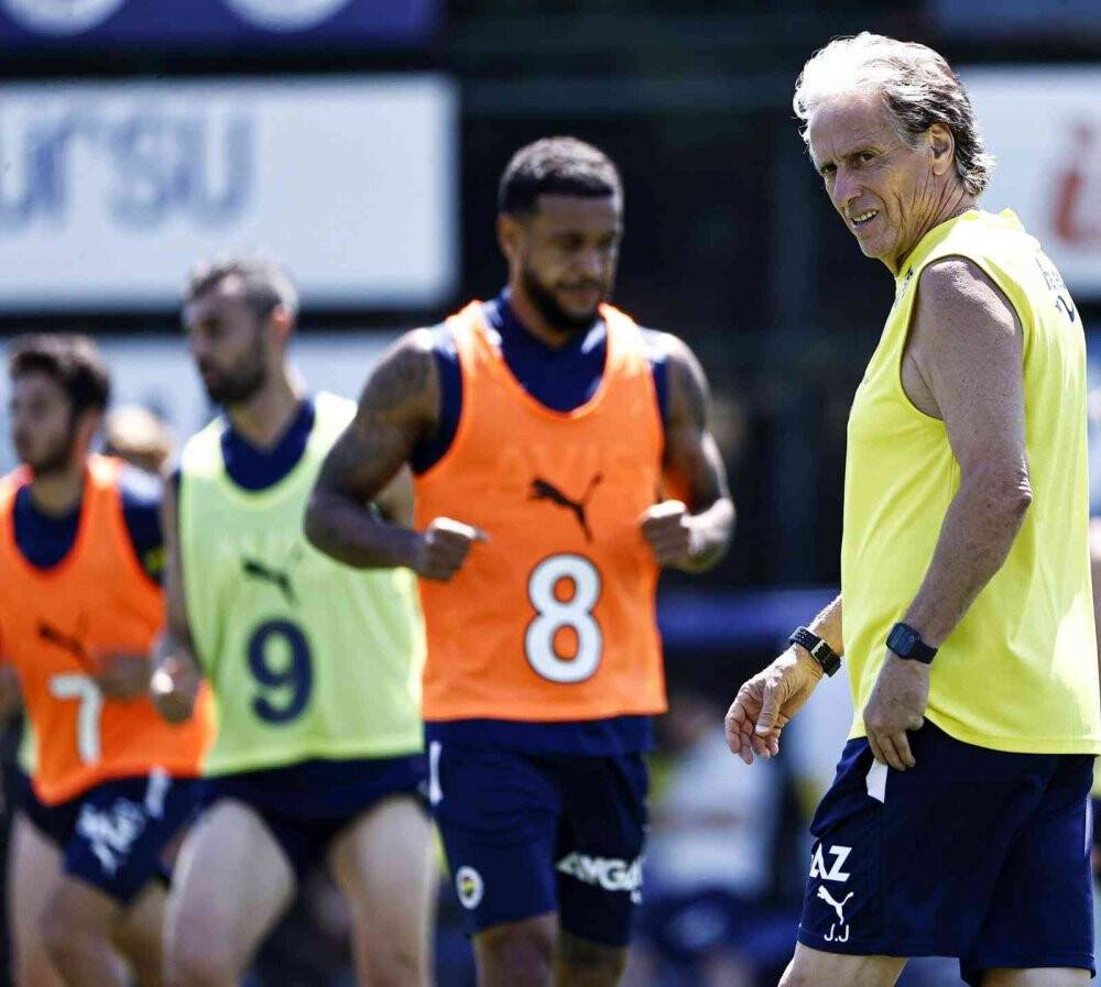 Fenerbahçe’de Dinamo Kiev maçı hazırlıkları sürüyor