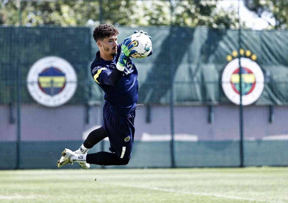 Fenerbahçe’de Dinamo Kiev maçı hazırlıkları sürüyor