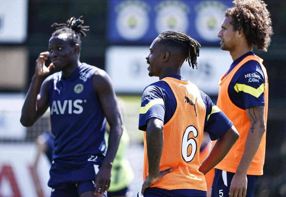 Fenerbahçe’de Dinamo Kiev maçı hazırlıkları sürüyor