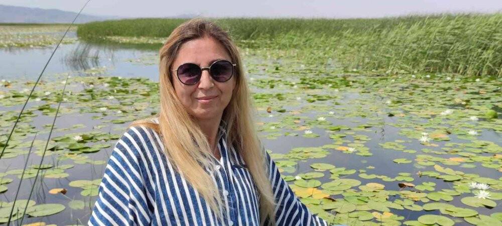 Güzelliğiyle kendine hayran bırakan Işıklı Gölü ziyaretçi akınına uğruyor