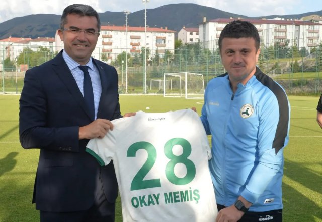 Vali Memiş’ten Giresunspor kampına ziyaret