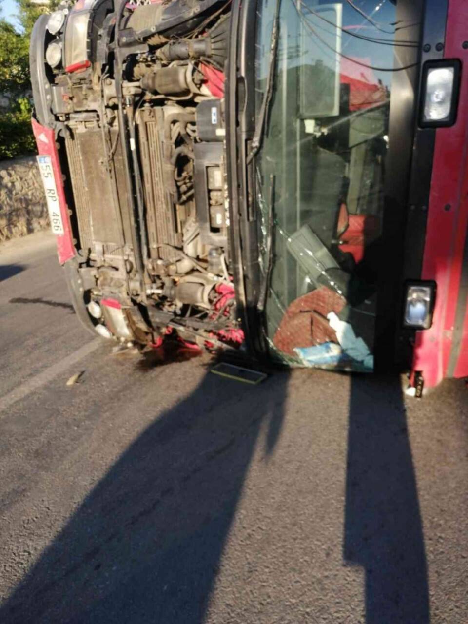 Facia teğet geçti...O anlar kamerada