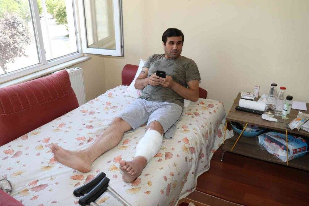 Bacağını kaybetme tehlikesi yaşarken adalet istiyor