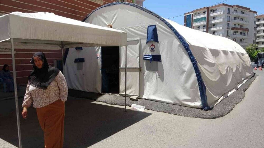 Terör mağduru ailelerin evlat nöbeti bin 57’nci gününde