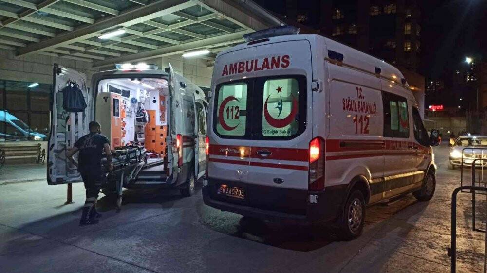 Kamyonet baraj gölüne uçtu: 3’ü çocuk 7 yaralı