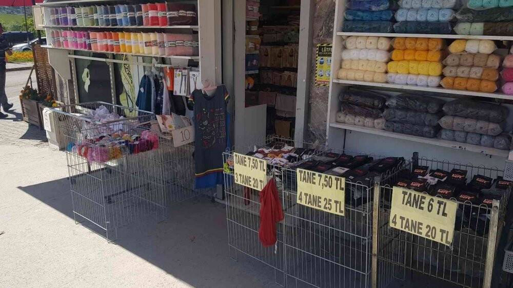 Biri çaldı diğeri çevreyi gözlemledi