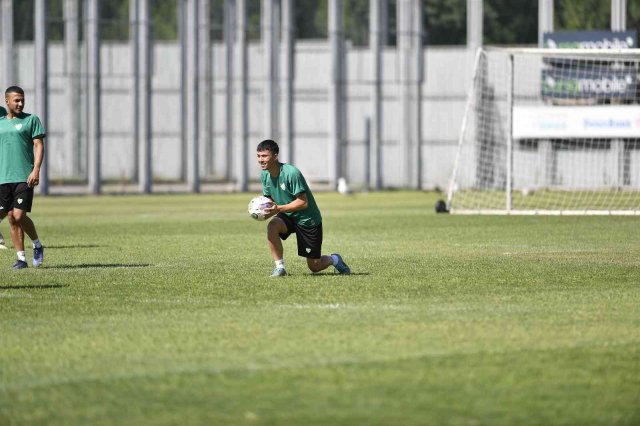 Bursaspor’da tempo artıyor