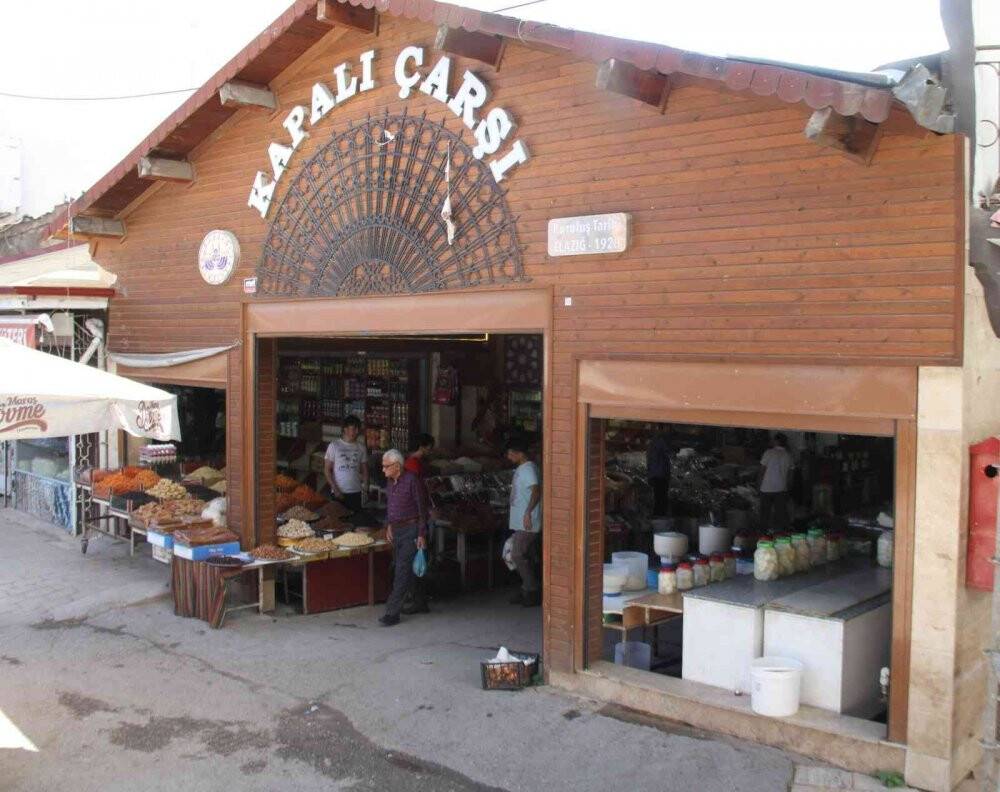 Gurbetçiler, Kapalı Çarşı esnafına merhem oldu