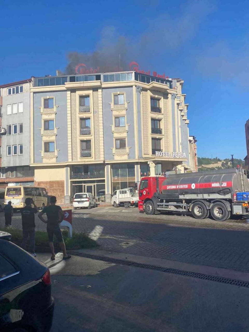 Otelde çıkan yangın korkuttu