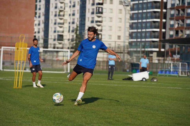 Çaykur Rizespor, yeni sezon hazırlıklarını sürdürüyor