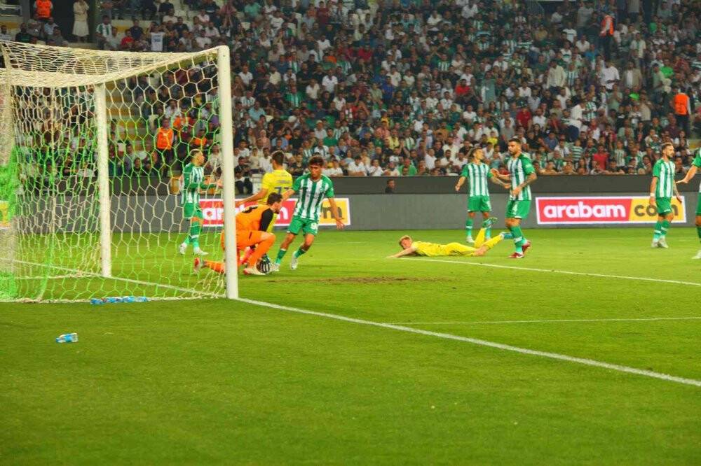 UEFA Konferans Ligi: Konyaspor: 2 - BATE Borisov: 0 (İlk yarı)