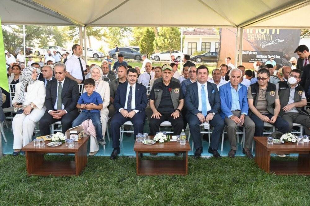 Tarım ve Orman Bakanı Kirişci yeni tohumluk fiyatlarını açıkladı