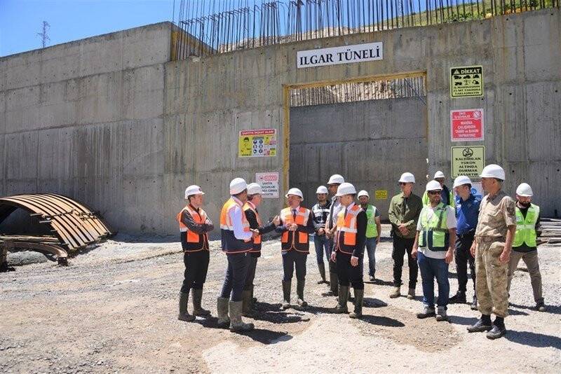 Türkiye’yi Kafkasya’ya bağlayacak Ilgar Tüneli’nde çalışmalar hızlandı