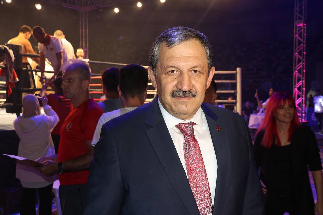 aa-20220730-28539707-28539701-turk-cumhuriyetleri-profesyonel-kick-boks-sampiyonasi-kocaelide-yapildi.jpg