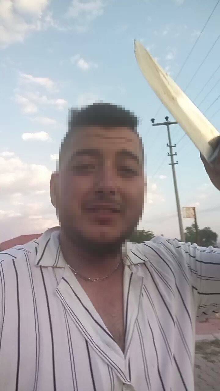 Bıçakla ağır yaraladığı eşinin hesabından canlı yayın yapan koca tutuklandı