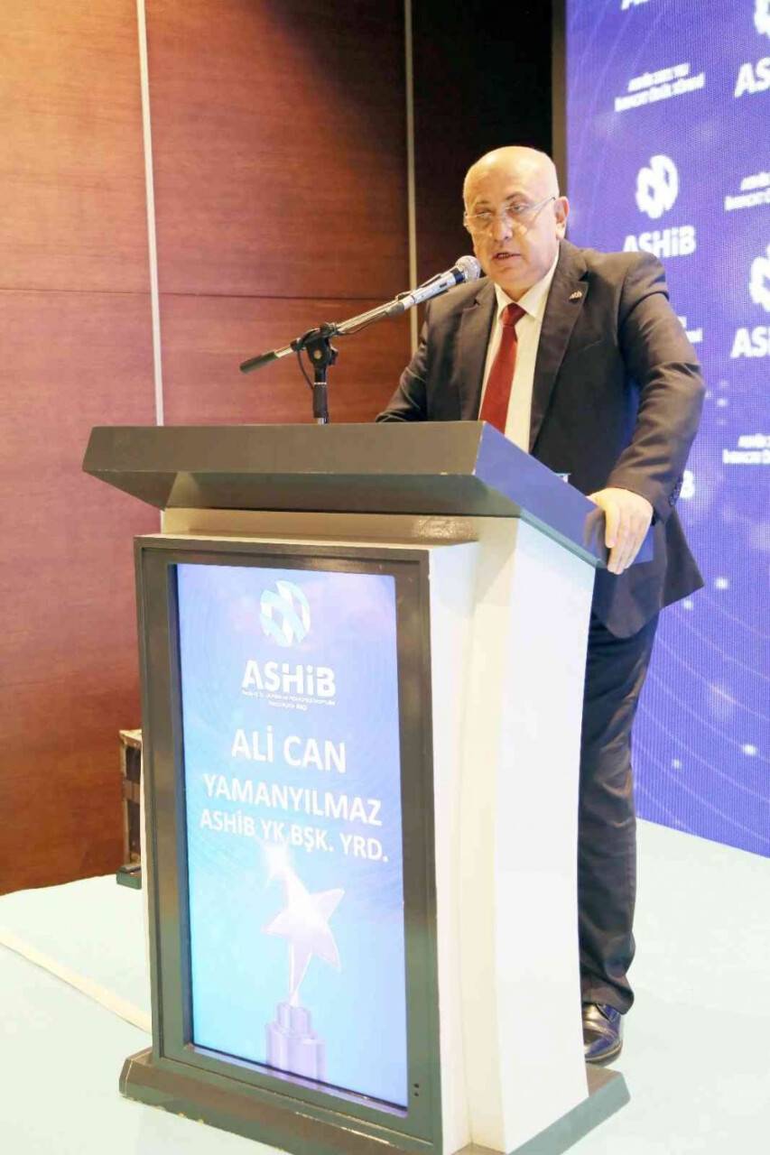 İhracatta artış rekortmeni ASHİB, hayvansal gıda devlerini ödüllendirdi