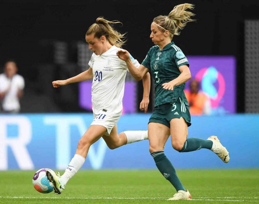 Kadınlar futbolda Avrupa'nın en büyüğü  İngiltere