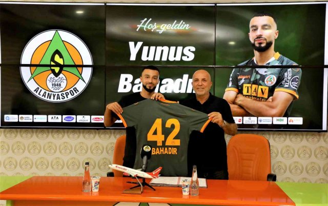 Yunus Bahadır, 3 yıllığına Alanyaspor’da