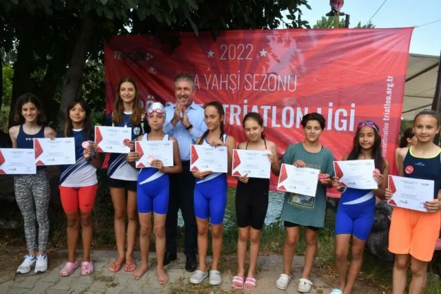 Bölgesel Triatlon Ligi’nde Eskişehirli sporcular ilk üçe girdi