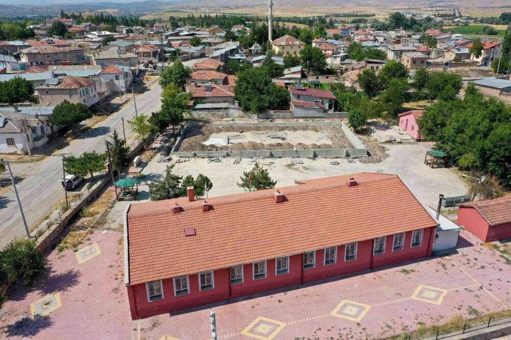 Meram 6 halı sahaya daha kavuşuyor