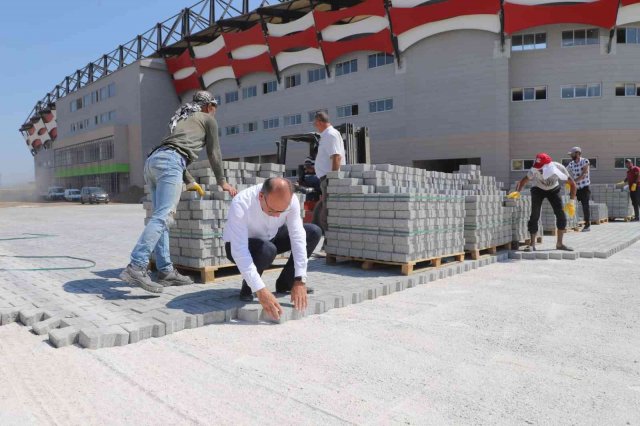 Turgutlu Stadyumunda sona yaklaşılıyor