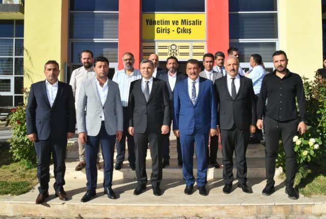 Başkan Gürkan ve Vali Şahin’den Yeni Malatyaspor’a hayırlı olsun ziyareti