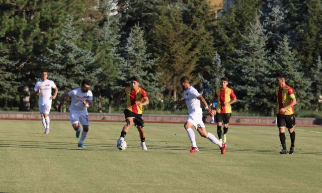 Kayserispor hazırlık maçında Yeni Malatyaspor’u 3-2 yendi