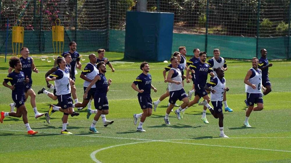 Altay Bayındır, Slovacko maçında riske edilmeyecek