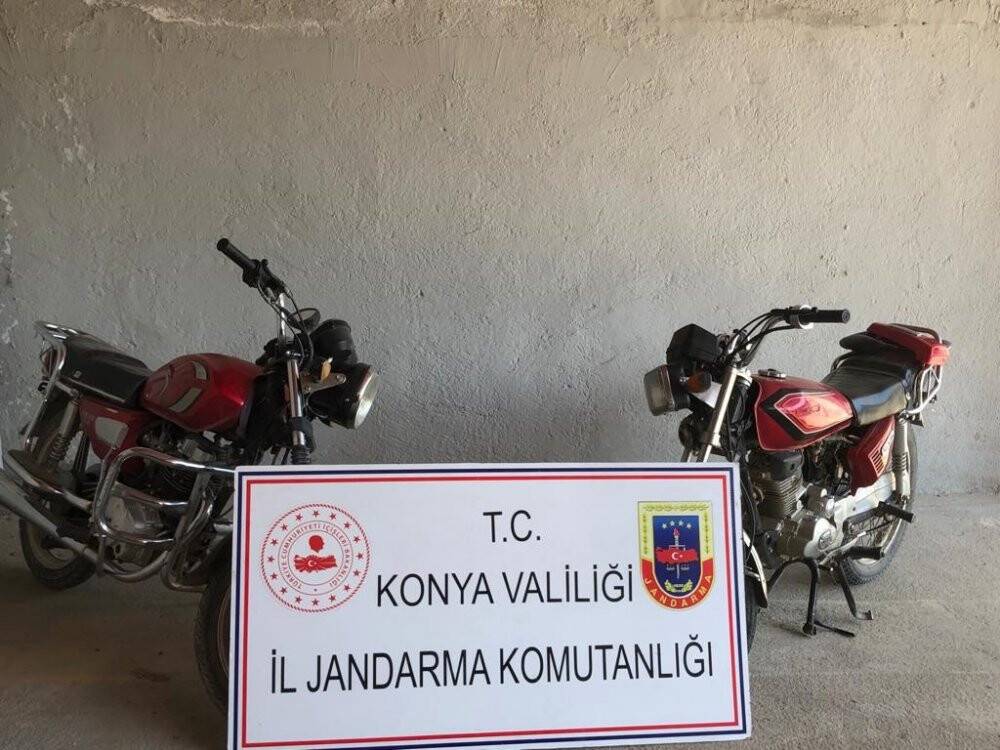 Motosiklet hırsızlığı şüphelilerini kamera görüntüleri ele verdi