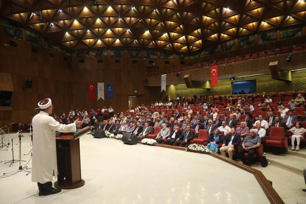 Diyanet İşleri Başkanı Erbaş: “Kur’an-ı Kerim’i en güzel şekilde okuyan hocalara ihtiyacımız var”