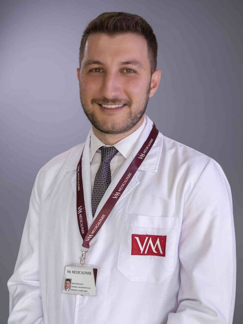 Hollywood gülüşü ile estetik görünüm