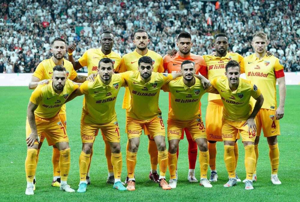 Spor Toto Süper Lig: Beşiktaş: 0 - Kayserispor: 0 (Maç devam ediyor)