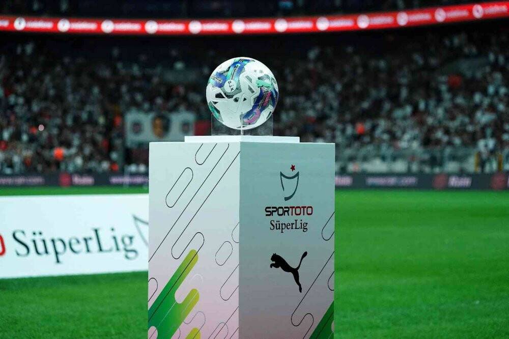 Spor Toto Süper Lig: Beşiktaş: 0 - Kayserispor: 0 (Maç devam ediyor)