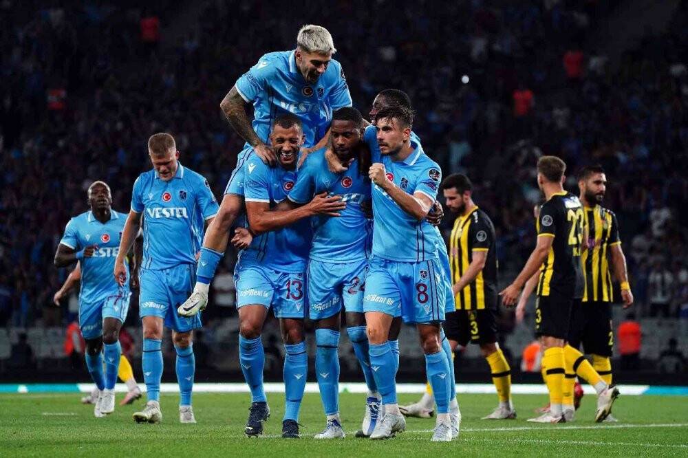 Spor Toto Süper Lig: İstanbulspor: 0 - Trabzonspor: 2 (Maç sonucu)