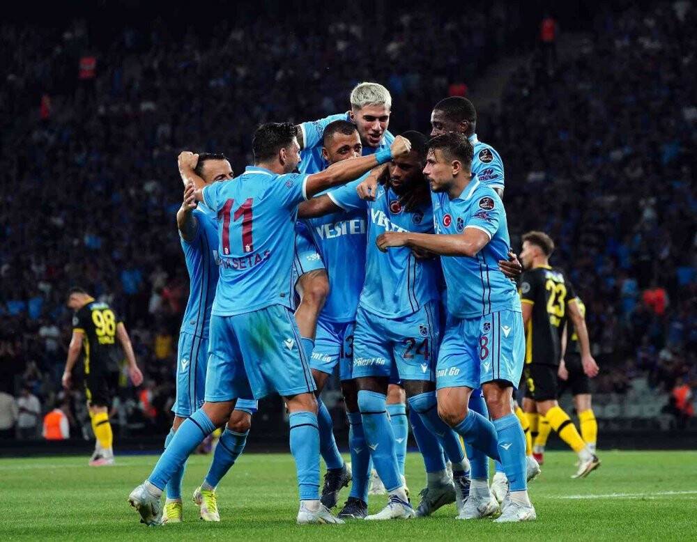 Spor Toto Süper Lig: İstanbulspor: 0 - Trabzonspor: 2 (Maç sonucu)