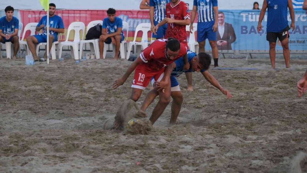 Türkiye Bölgesel Plaj Futbolu Ligi Alanya etabı başladı