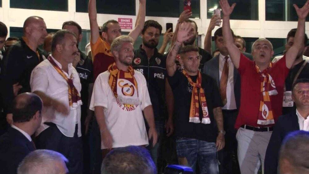 Dries Mertens ve Lucas Torreira İstanbul’a geldi