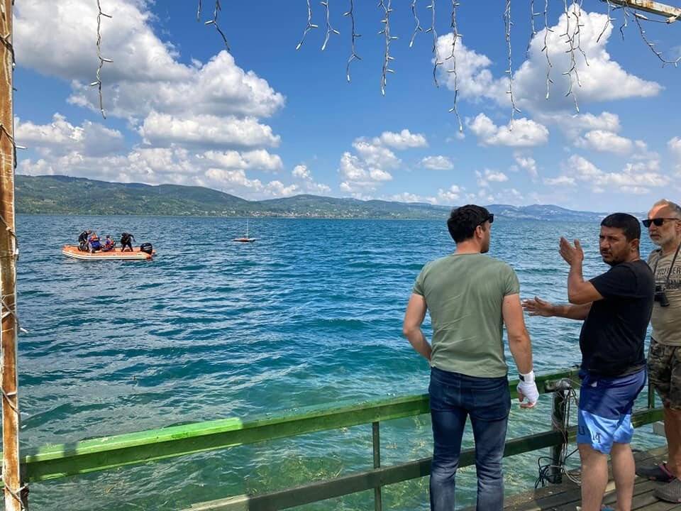 Nişanlısı gözlerinin önünde boğuldu