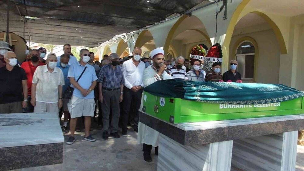 Seslendirme sanatçısı Sungun Babacan Burhaniye’de toprağa verildi