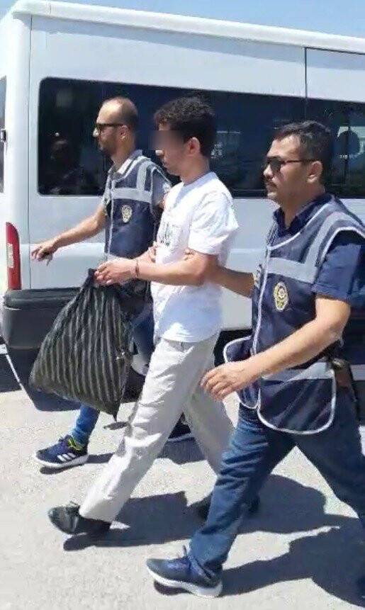Sarkıntılıktan aranan FETÖ’den ihraç olan emniyet amiri yakalandı