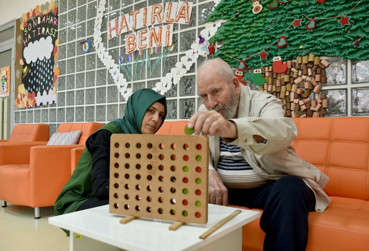 alzheimer-gunduz-yasam-merkezi-14.jpg