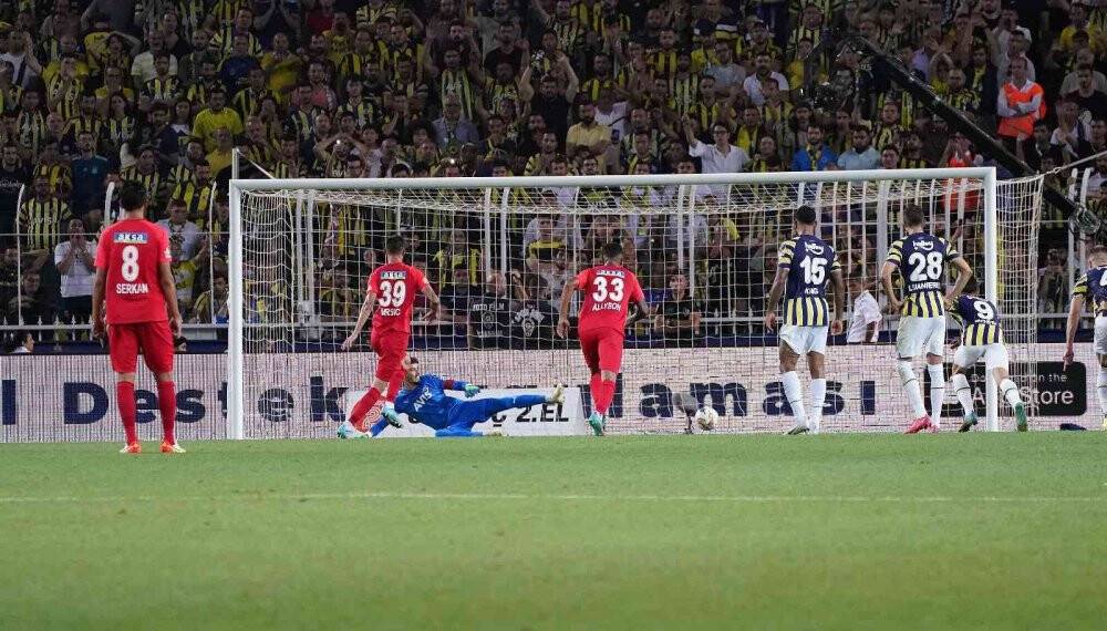 Spor Toto Süper Lig: Fenerbahçe: 3 - Ümraniyespor: 3