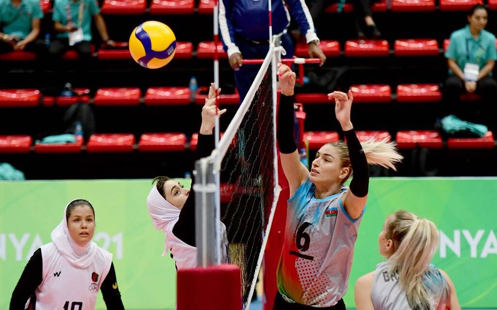 afganistan-azerbaycan-kadinlar-voleybol-07.jpg