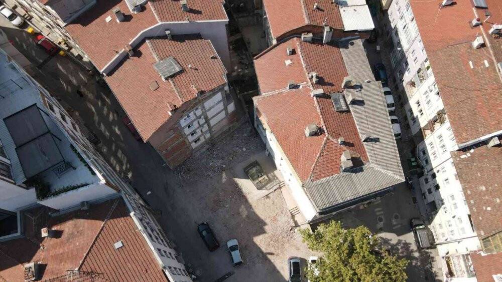 Aşık Yunus’un apartman boşluğundaki türbesi gün yüzüne çıkarıldı