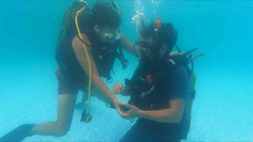 Geleceğin dalgıçlarının nefes kesen eğitimi