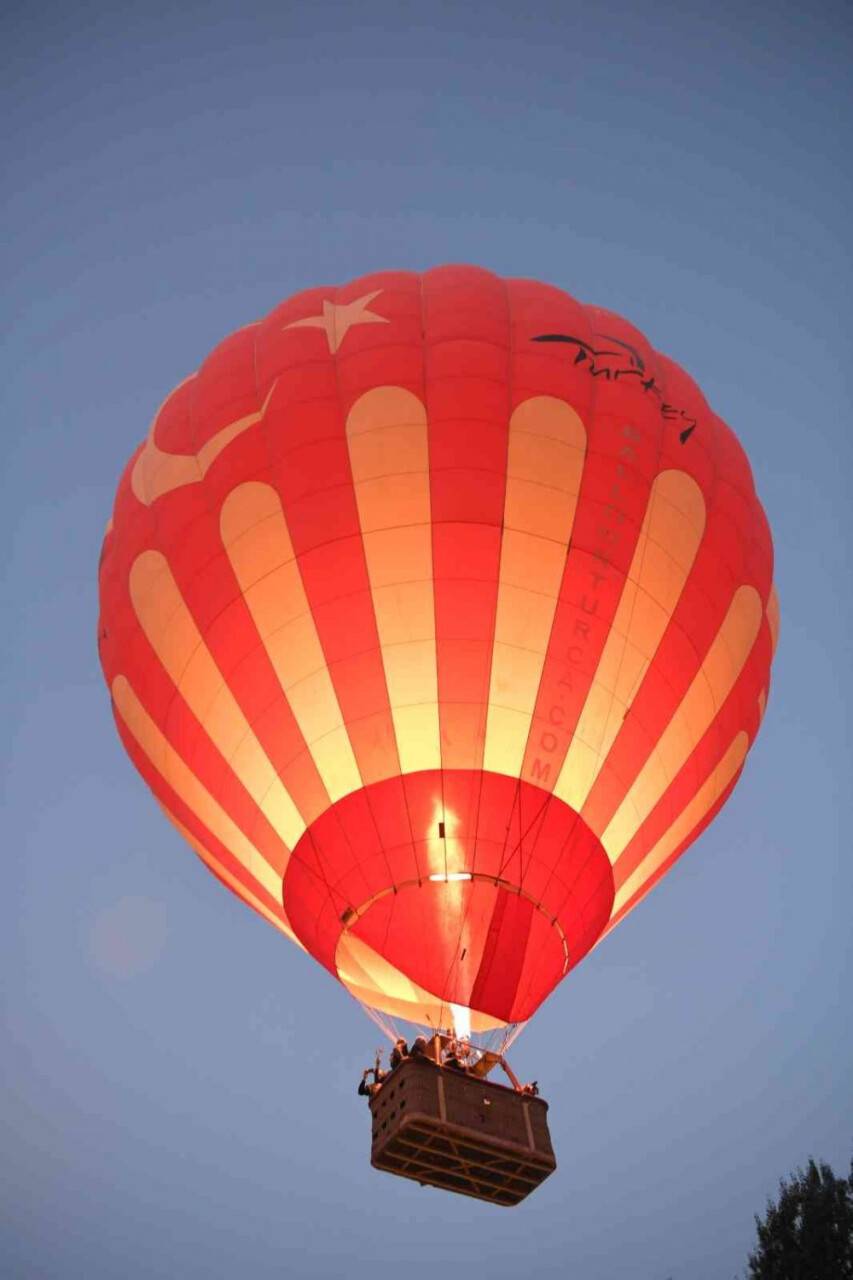 Kapadokya’nın giriş kapısı Soğanlı’da balon uçuşları başladı
